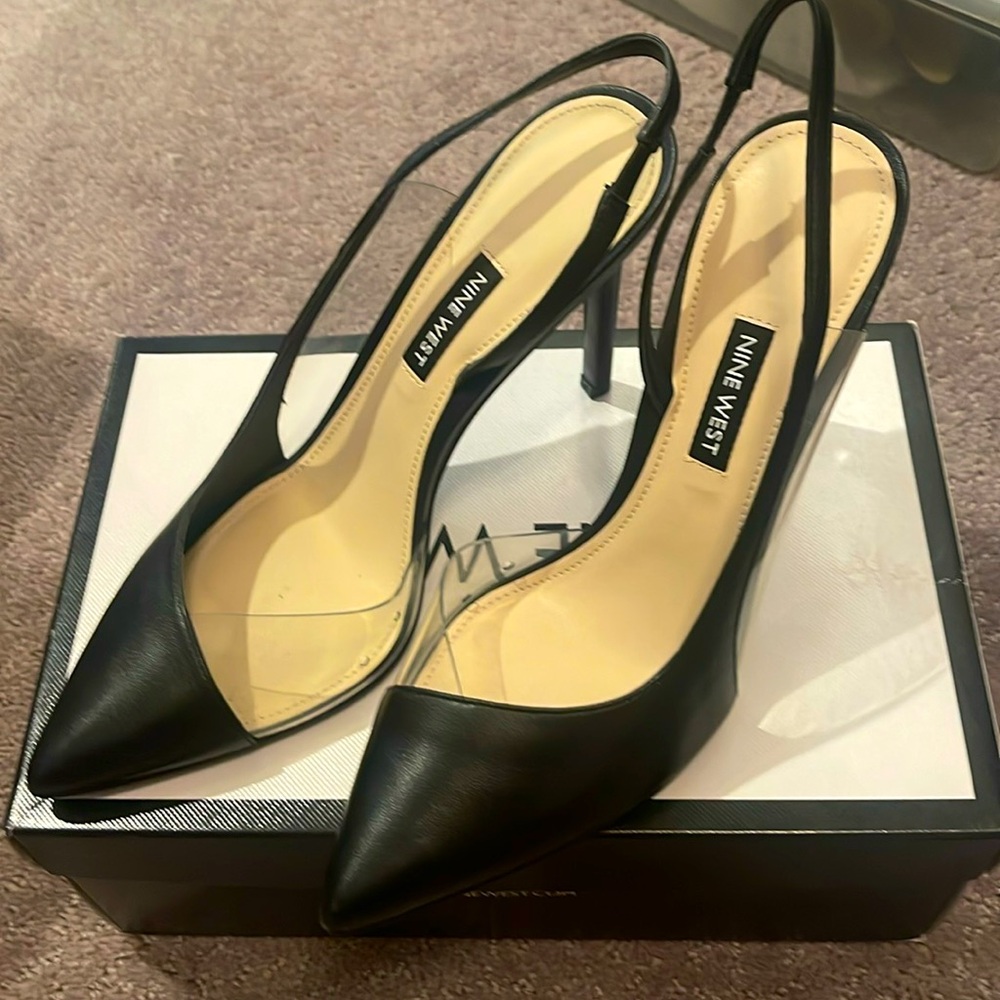 Nine West gorgeous clear and black leather heel size 8